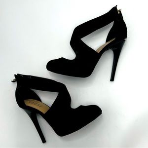 Guess Criss Cross Strap Closed Toe Stiletto Heels Zipper Back Faux Suede Size 7
